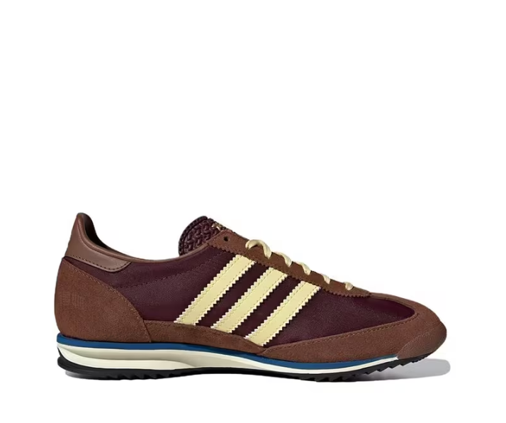 Adidas Originals SL 72 OG Unisex Low-Top Casual Shoes | Comfortable, Versatile, Suitable for Daily Wear and Outdoor Activities, Brown and Beige, Faux and Fabric Upper, Rubber