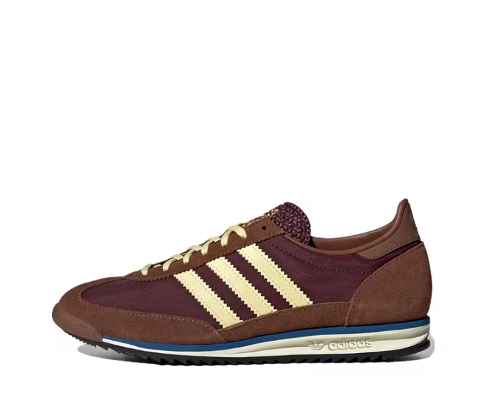 Adidas Originals SL 72 OG Unisex Low-Top Casual Shoes | Comfortable, Versatile, Suitable for Daily Wear and Outdoor Activities, Brown and Beige, Faux and Fabric Upper, Rubber