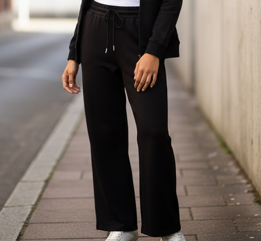 सॉफ्ट टच वाइड लेग पैंट (अधिकतम)