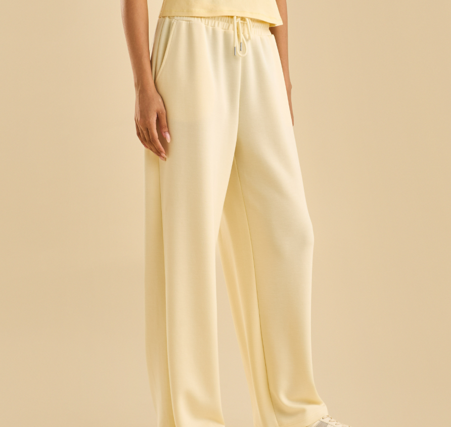 सॉफ्ट टच वाइड लेग पैंट (अधिकतम)
