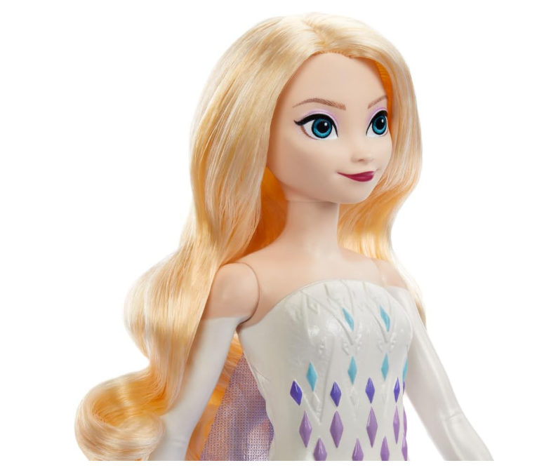 मैटेल डिज़्नी फ्रोजन एल्सा फैशन डॉल और सैंड सेट, जिसमें ओलाफ की आकृति, मोल्ड करने योग्य "बर्फ" वाली रेत और 4 स्टैम्पर शामिल हैं। यह सेट डिज़्नी फिल्म से प्रेरित है और एल्सा और ओलाफ के रोमांच का प्रतीक है।