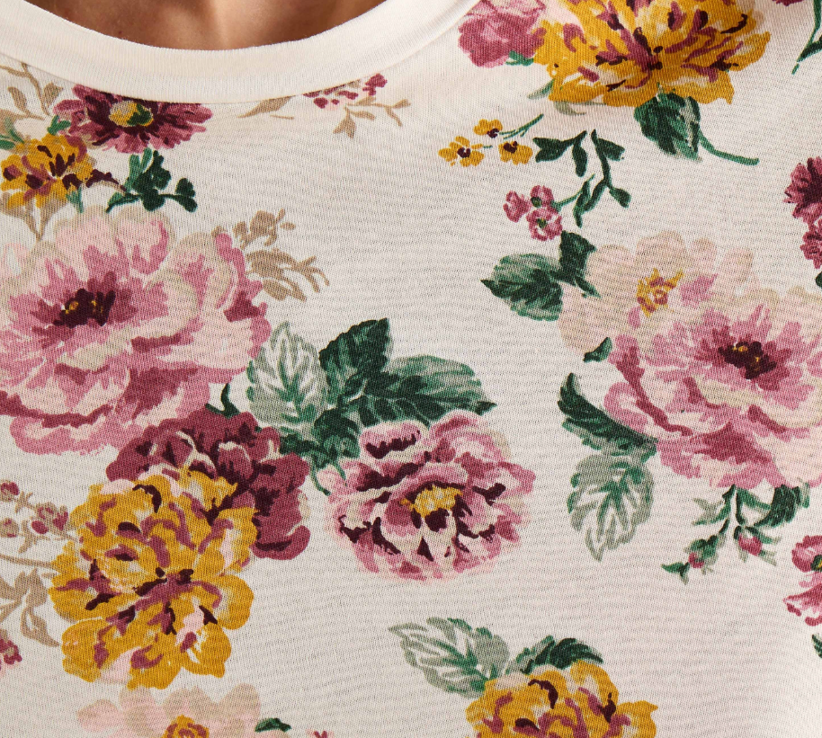 फ्लोरल प्रिंट टी-शर्ट (मैक्स)